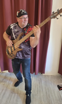 Trolli am Bass
